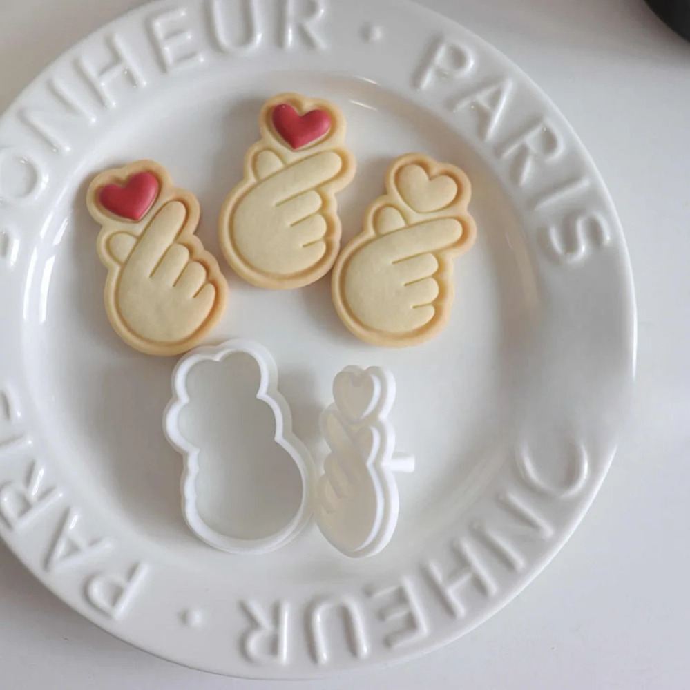 Tagliabiscotti a Forma di Gest - Mini Kitchen Baking recensione e prezzo