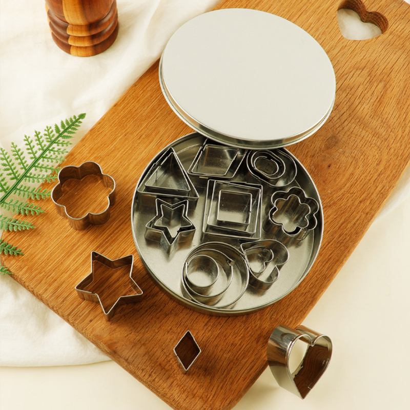 12/30PCS Mini formine per bisc - Mini Kitchen Baking recensione e prezzo